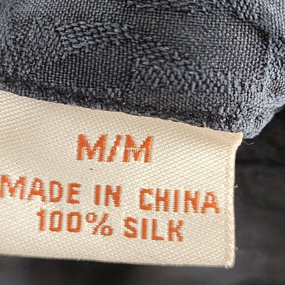 Tommy Bahama Faded Black Floral Jacquard 100% Silk Camp Shirt - Picture 6 of 6